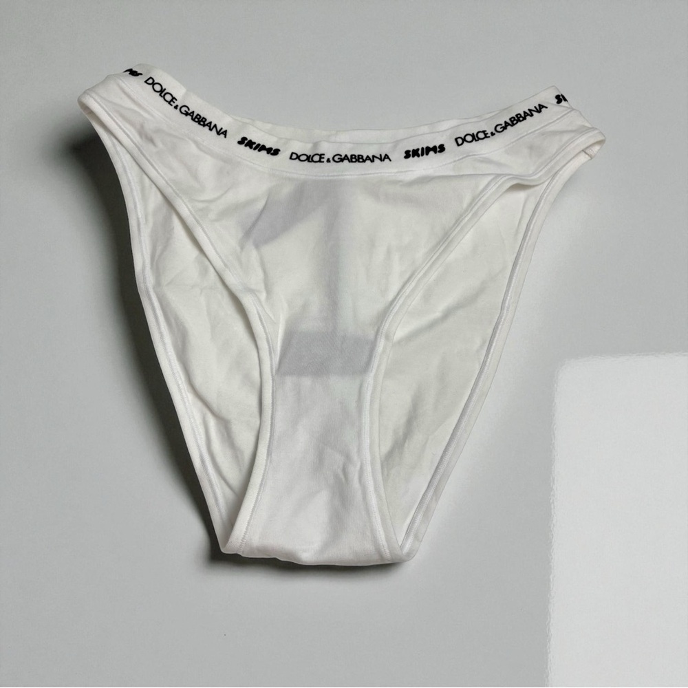 🤍 SKIMS x Dolce & Gabbana Cotton Jersey Tanga 🤍 - Picture 4 of 5